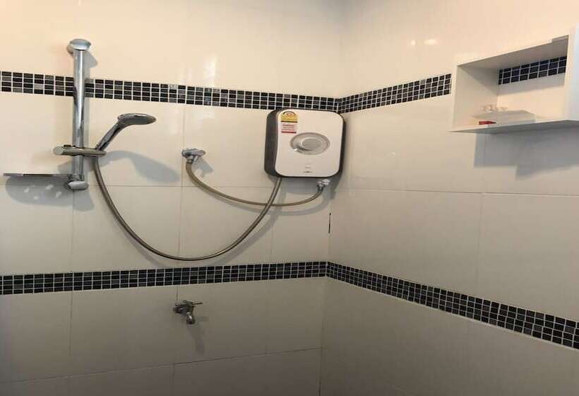 Green Cottage Beach Resort