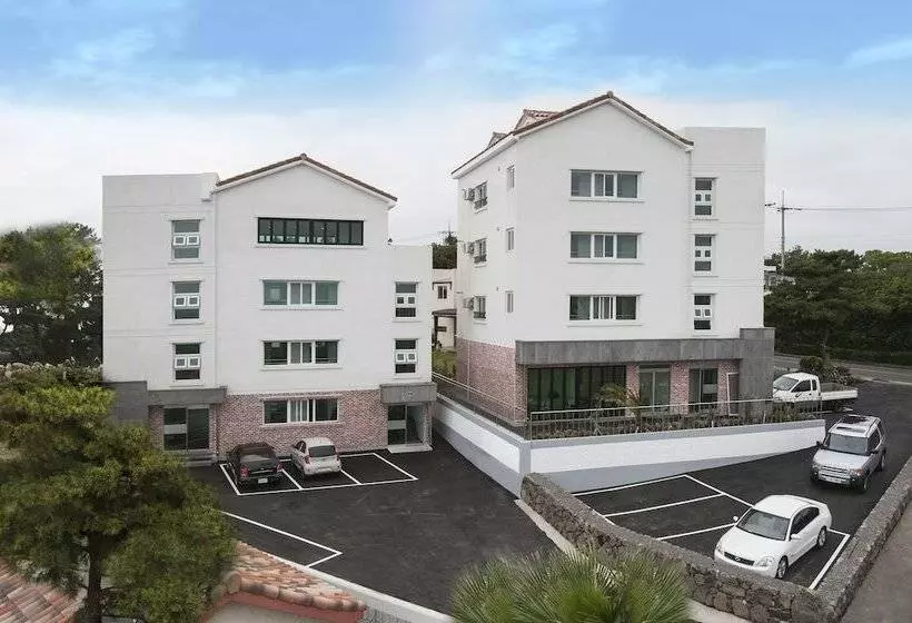 ホテル Jeju Aria Pension