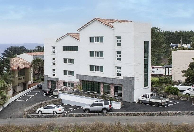 ホテル Jeju Aria Pension