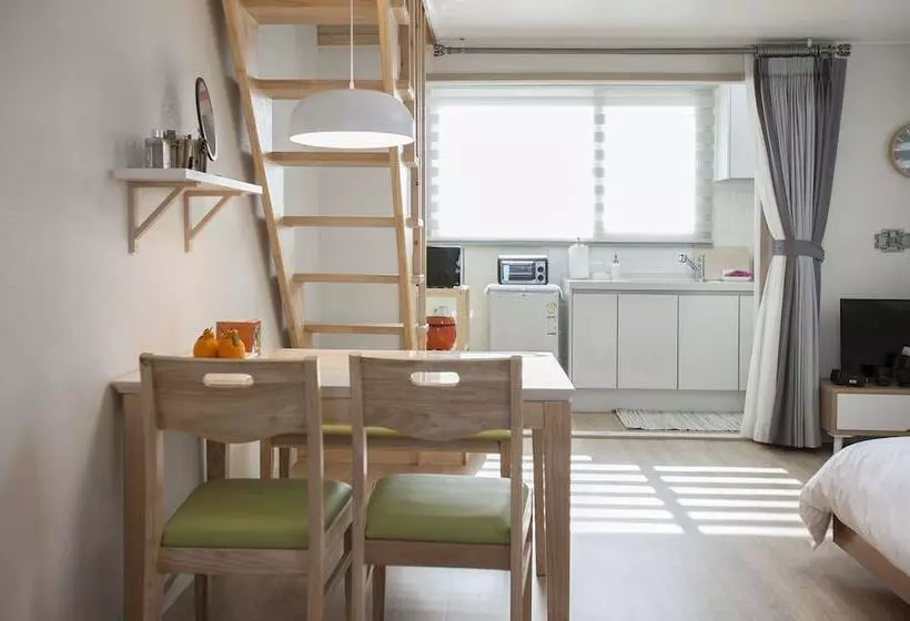 ホテル Jeju Aria Pension