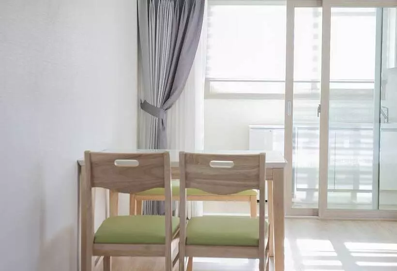 ホテル Jeju Aria Pension