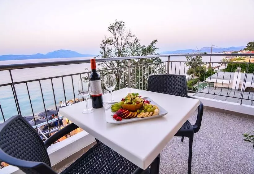 ホテル Marzi Boutique