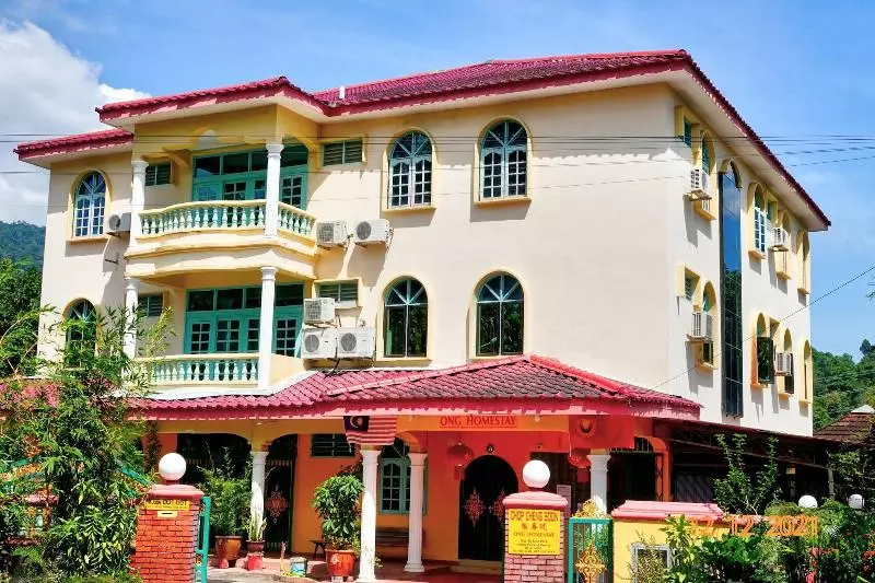 هتل Ong Home Stay