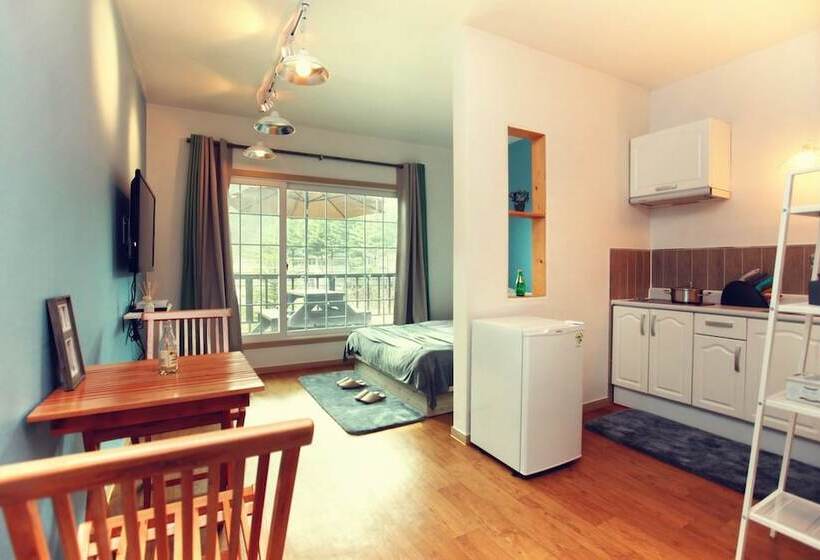 ホテル Planttrees House