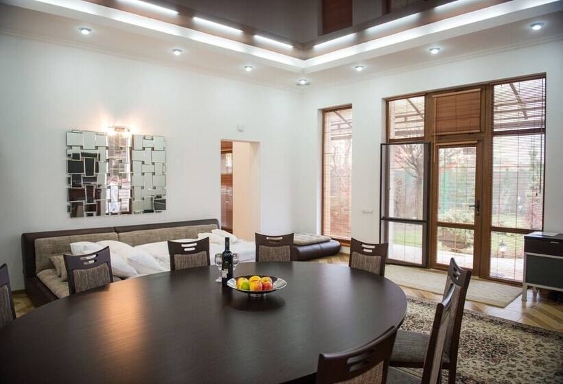 هتل Premium Village Residence