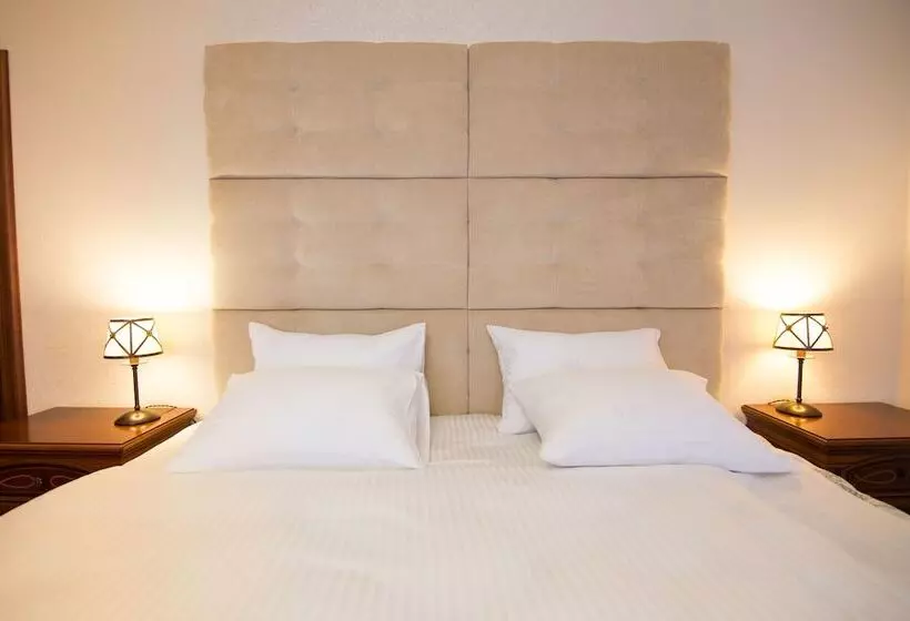 هتل Premium Village Residence