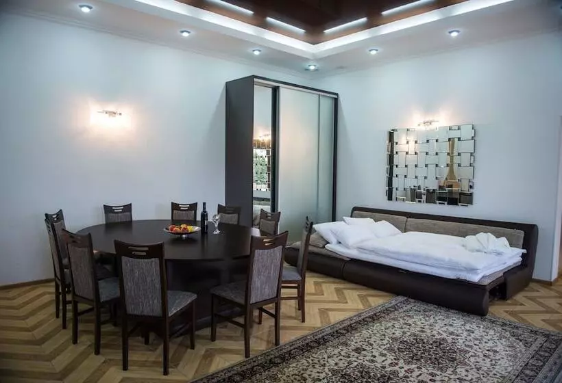 هتل Premium Village Residence