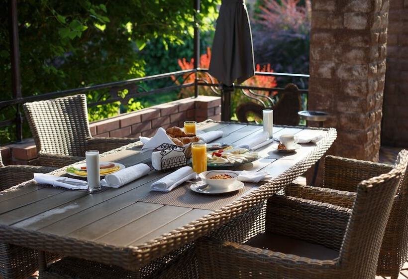 هتل Premium Village Residence