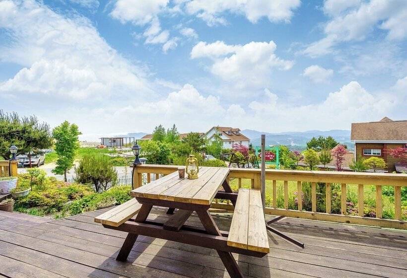 בית מלון כפרי Pungcha & Herb Pension