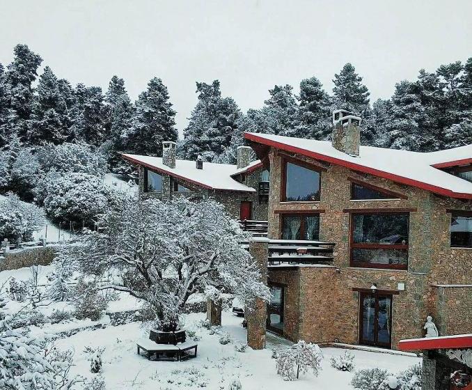 בית מלון כפרי Vip Chalet 4 Seasons