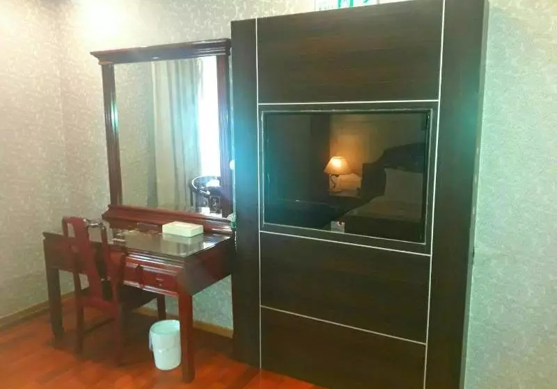 Regin Business Motel
