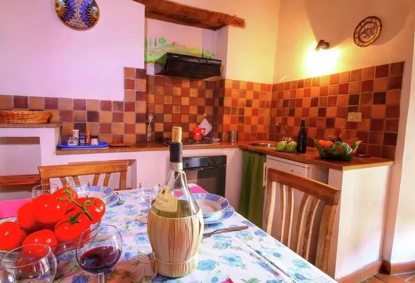 Chaming Farmhouse In Tuscany With Swimming Pool