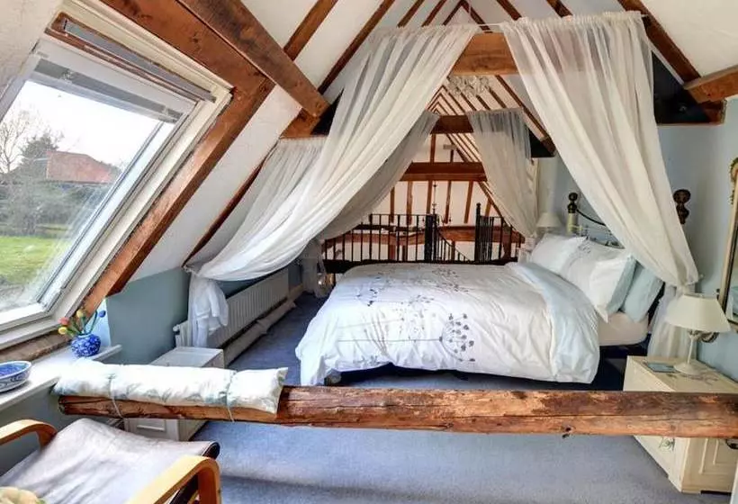 Converted Barn With Excellent Wooden Beams, High Ceiling And A Cosy Terrace