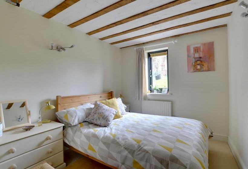 Converted Barn With Excellent Wooden Beams, High Ceiling And A Cosy Terrace