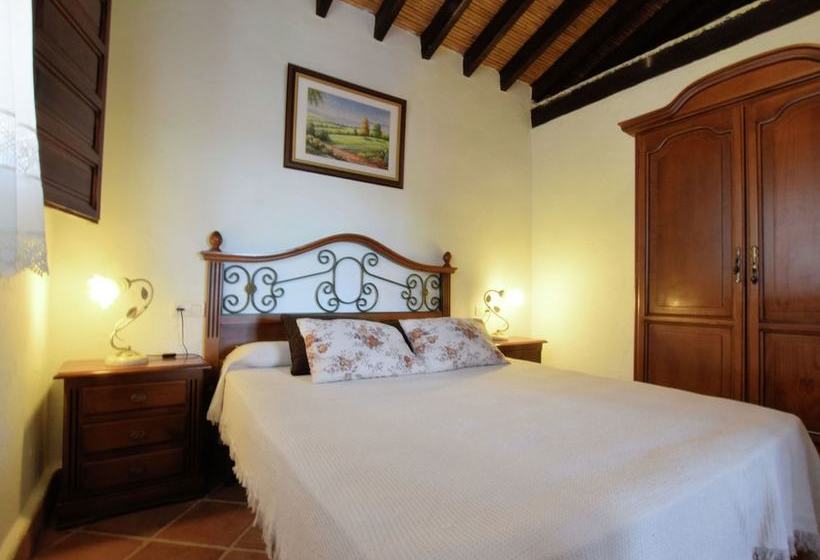 Cozy Cottage In El Borge With Private Pool