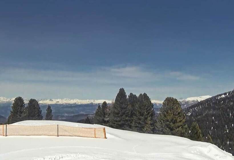 Dreamy Cottage In Bellamonte Italy With Hot Tub
