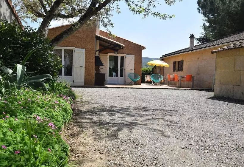 Gite On A Quiet Property, Through A Wine Garden Surrounding
