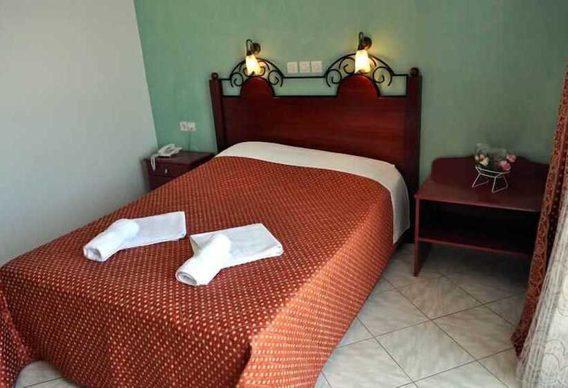 ホテル Samaras Beach