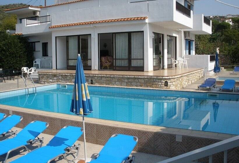 Adult Only Hotel Suzanna