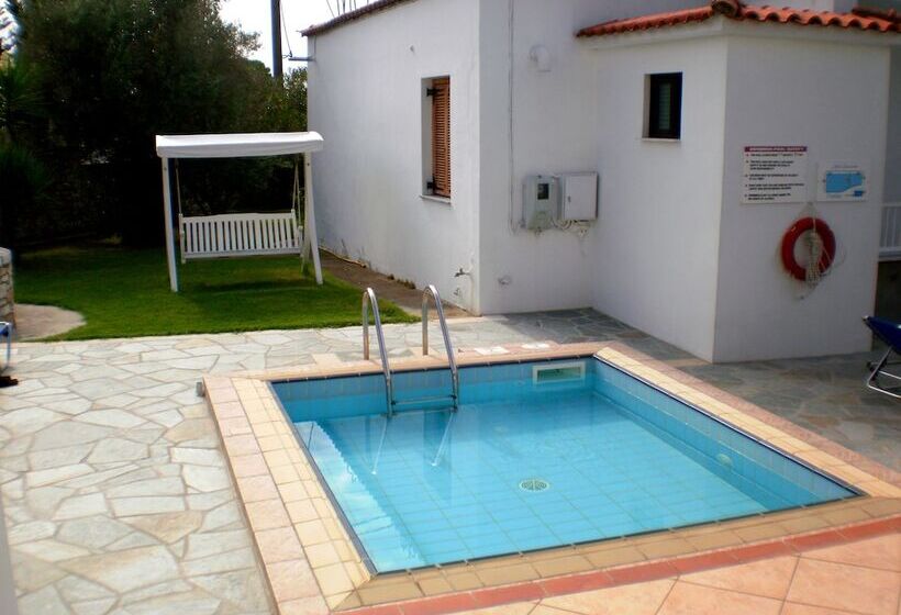 Adult Only Hotel Suzanna