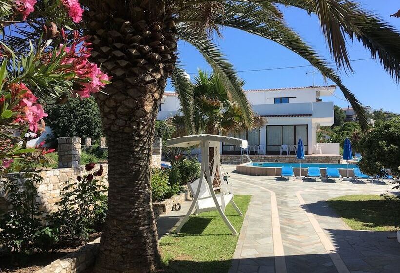 Adult Only Hotel Suzanna