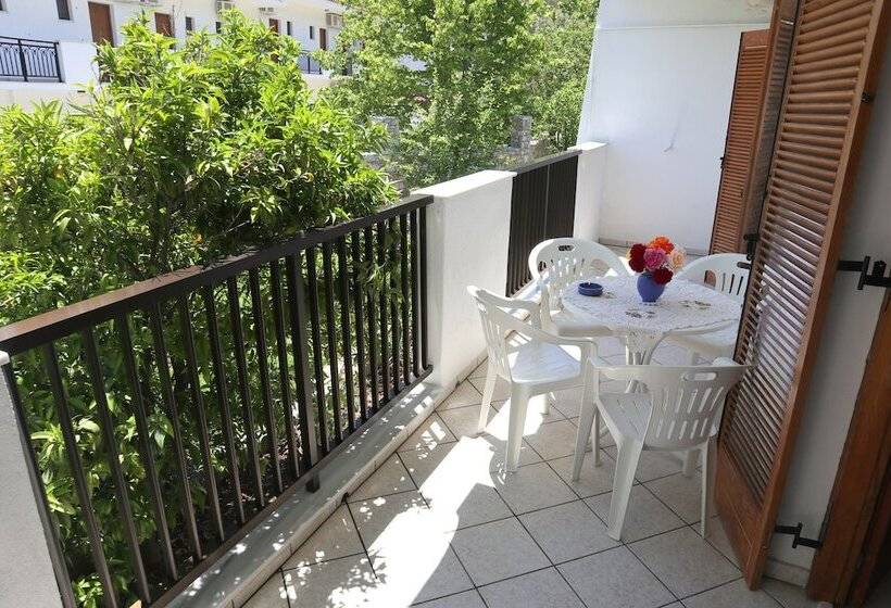 Adult Only Hotel Suzanna