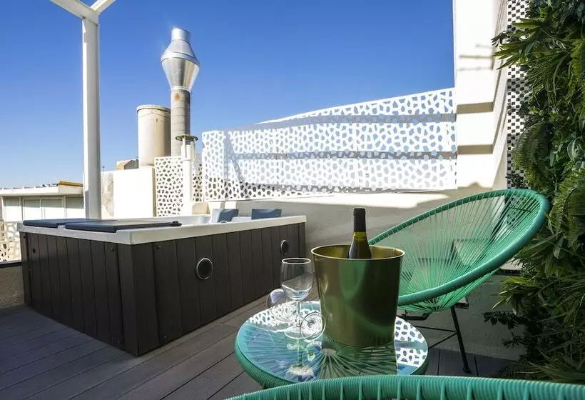 Ito Boutique Badalona Mar