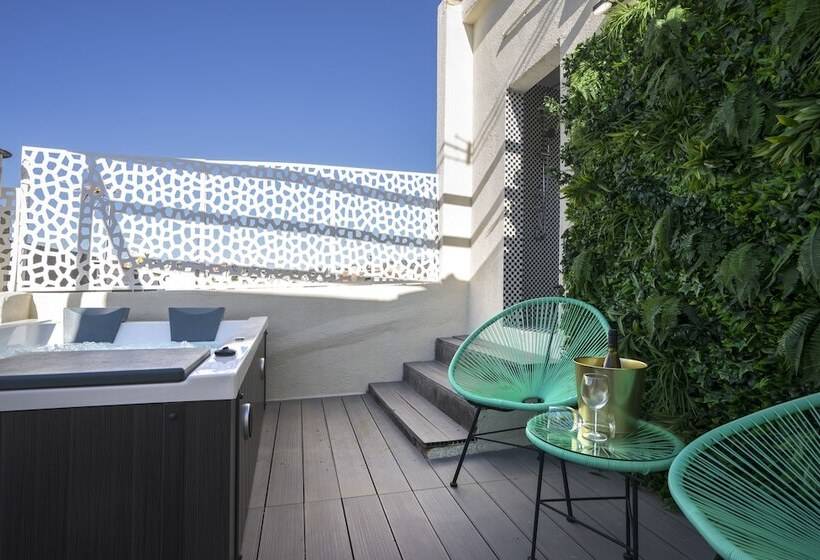 Ito Boutique Badalona Mar