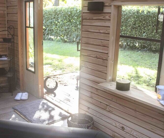 膳宿费 Au Bien Venu