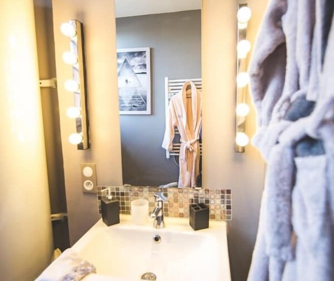 膳宿费 Au Bien Venu