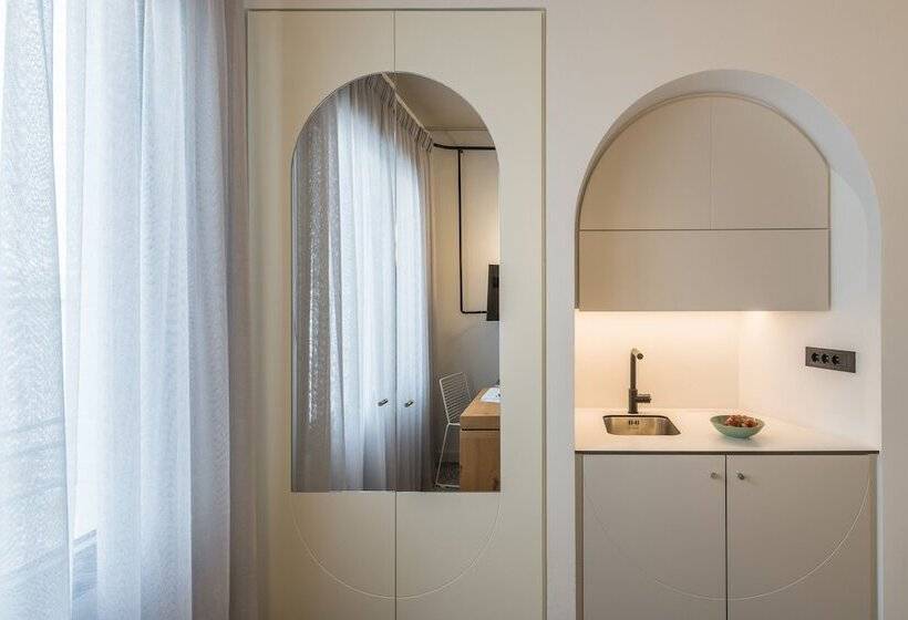 膳宿费 Domus Ariadne