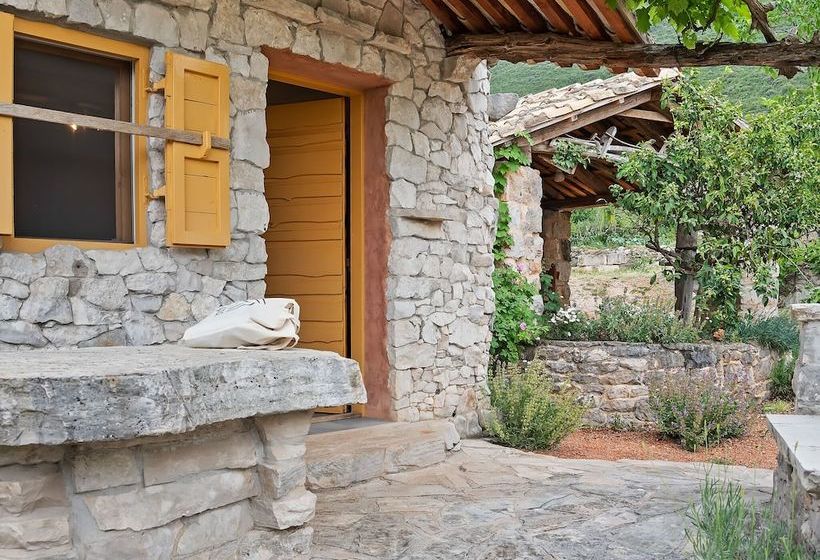 Secluded Cottage In Trpanj With Garden