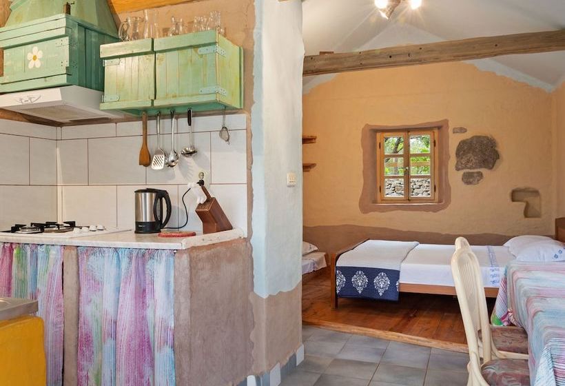 Secluded Cottage In Trpanj With Garden
