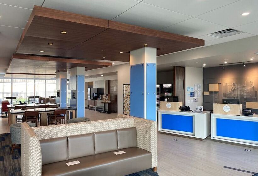 호텔 Holiday Inn Express & Suites Madison West Middleton, An Ihg