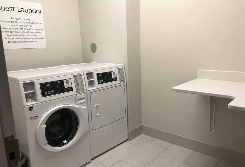 ホテル Holiday Inn Express & Suites   Madison West   Middleton, An Ihg