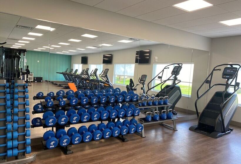 호텔 Holiday Inn Express & Suites Madison West Middleton, An Ihg