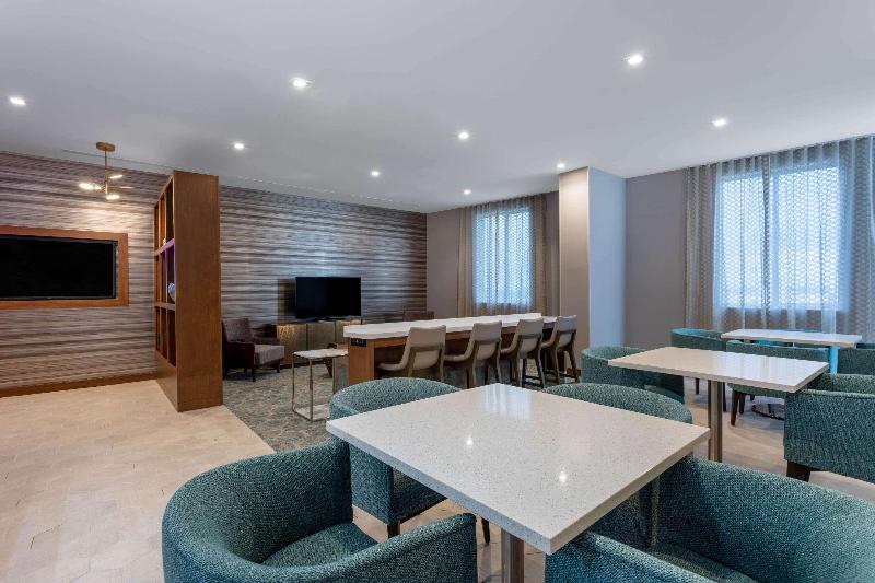 בית מלון כפרי Wyndham Garden Miami International Airport