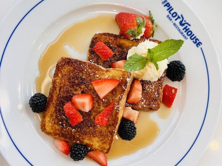 בית מלון כפרי Wyndham Garden Miami International Airport