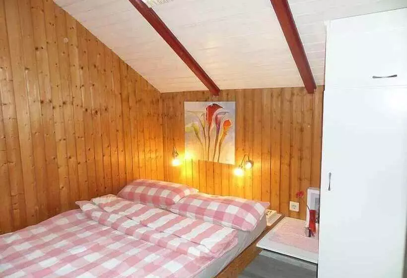 Juwel Feriendorf Reihenhaus Blaue Blume