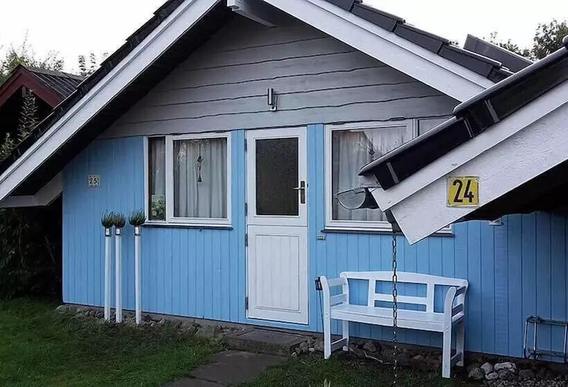 Juwel Feriendorf Reihenhaus Blaue Blume