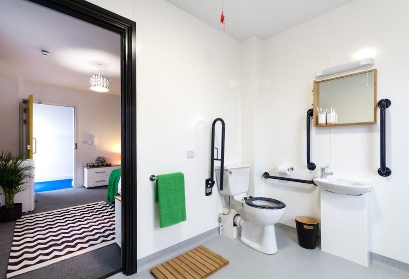 Pensão Roseland House