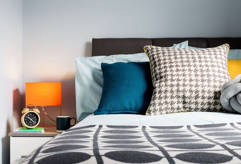 Pensão Roseland House