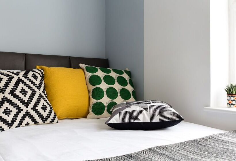 Pensão Roseland House