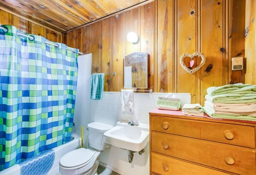 The Cabins At Cloudcroft