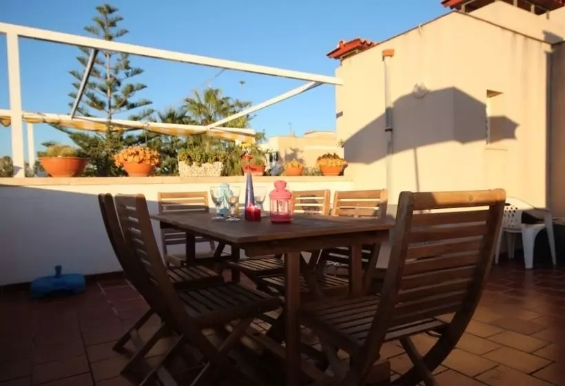 Townhouse 200mts From Sea/beach