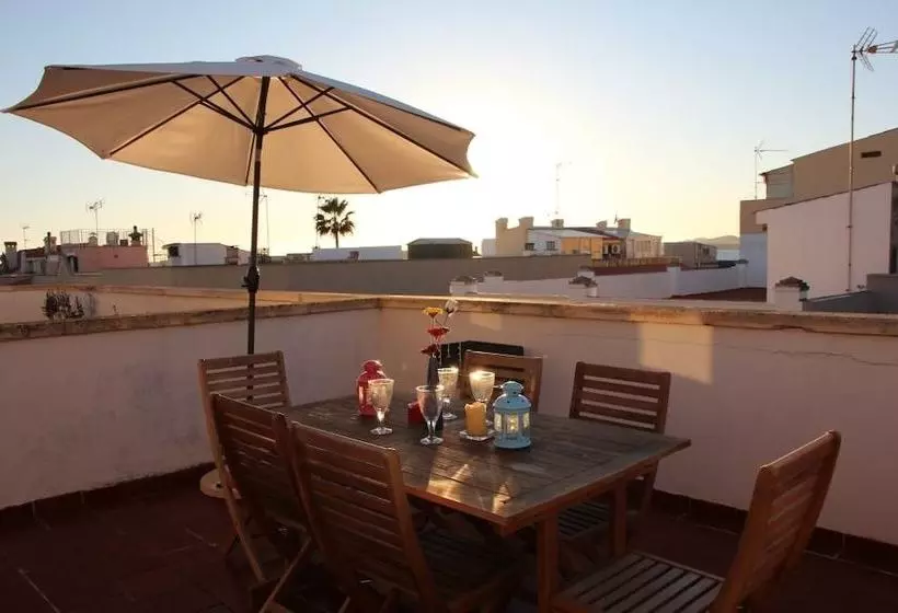 Townhouse 200mts From Sea/beach