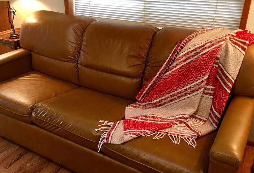 Whispering Pines Cabin Retreat