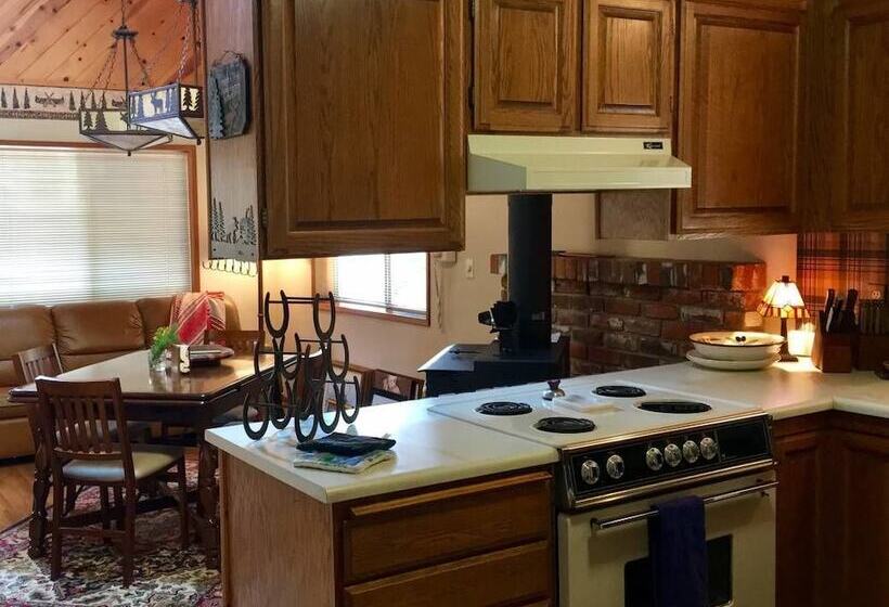 Whispering Pines Cabin Retreat