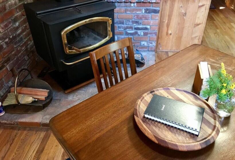 Whispering Pines Cabin Retreat