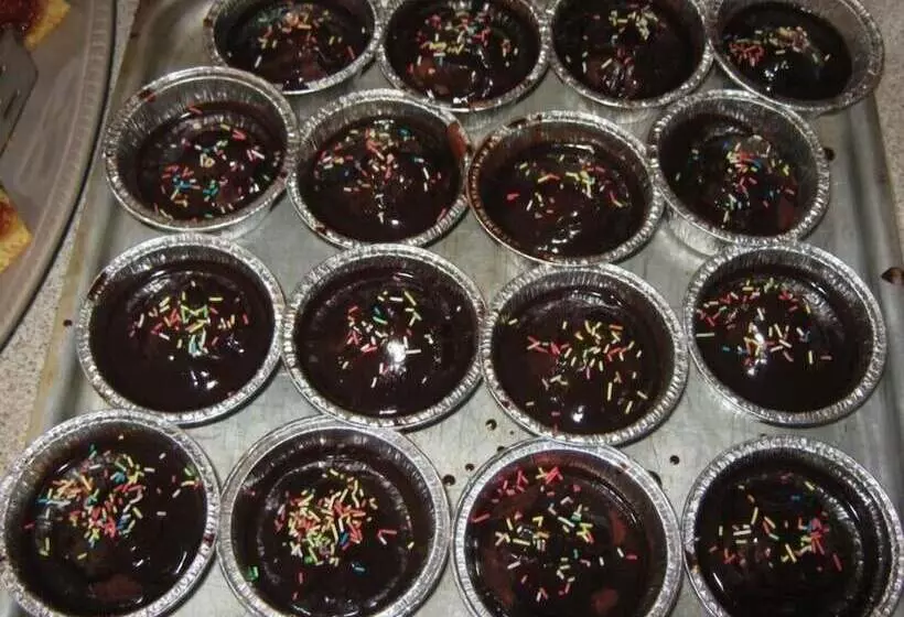 Hotel Eleana Studios